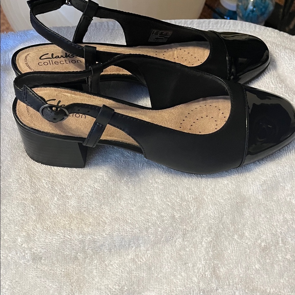 Clarks Women's Black Patent Slingback Heels - Picture 2 of 7
